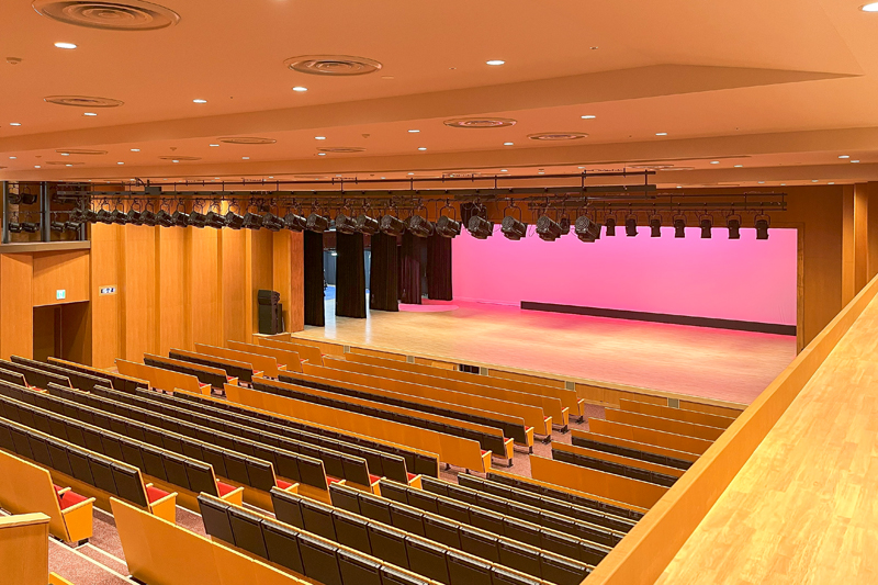 二階堂トクヨ記念講堂(Hall)